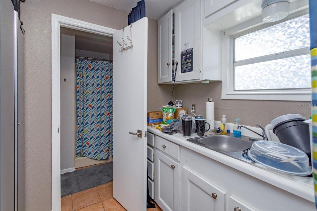 Image 21 of property listing at 37 HILL, Orlando, FL 32801