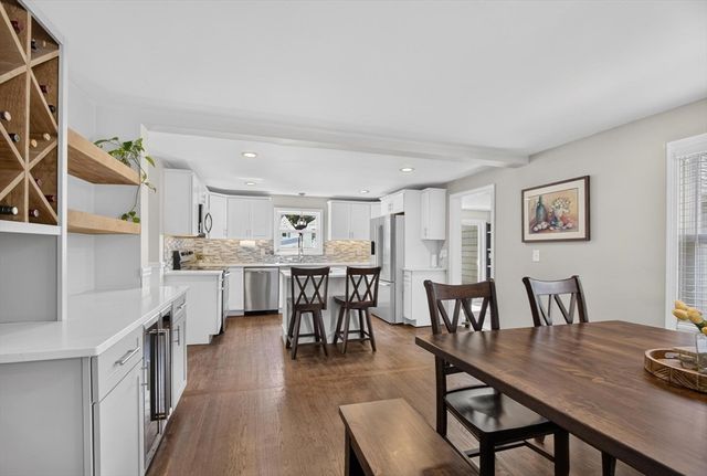 91 Carlisle Road, Westford, MA 01886