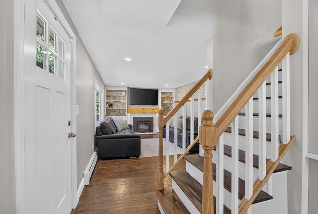 91 Carlisle Road, Westford, MA 01886