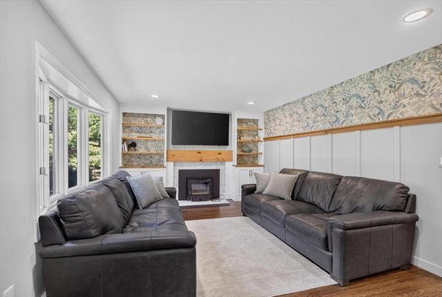 91 Carlisle Road, Westford, MA 01886