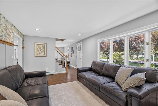 91 Carlisle Road, Westford, MA 01886