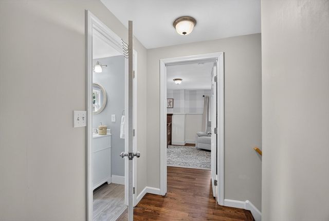 91 Carlisle Road, Westford, MA 01886