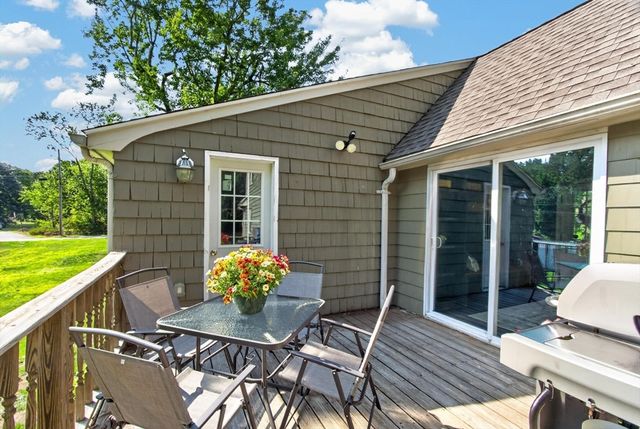 91 Carlisle Road, Westford, MA 01886