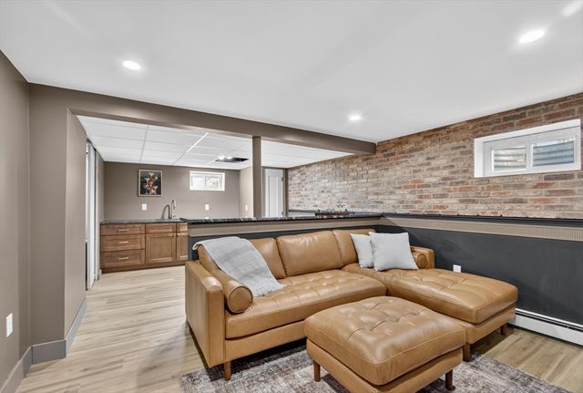 91 Carlisle Road, Westford, MA 01886