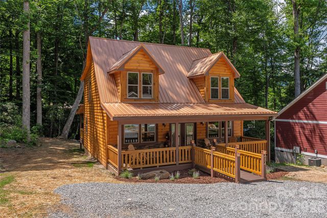 484 Twinbrook Lane, Maggie Valley, NC 28751
