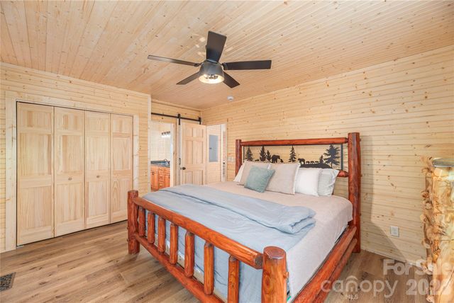 484 Twinbrook Lane, Maggie Valley, NC 28751