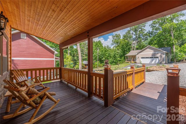 484 Twinbrook Lane, Maggie Valley, NC 28751