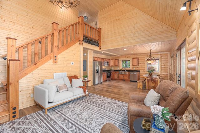 484 Twinbrook Lane, Maggie Valley, NC 28751