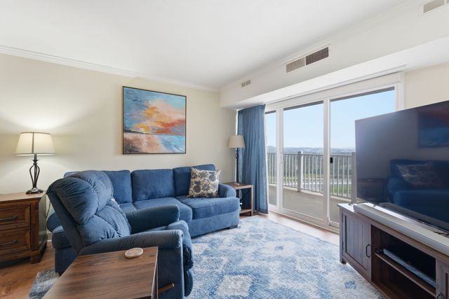 3415 West End Ave Apt 904, Nashville, TN 37203