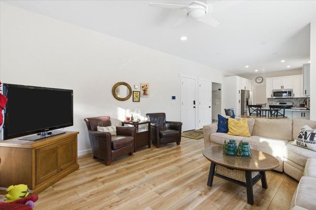 8925 Belvedere Drive, Eden Prairie, MN 55347