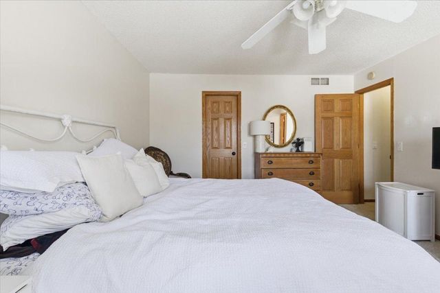 8925 Belvedere Drive, Eden Prairie, MN 55347