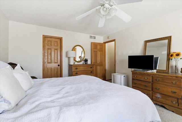 8925 Belvedere Drive, Eden Prairie, MN 55347