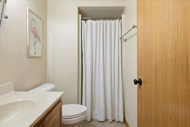 8925 Belvedere Drive, Eden Prairie, MN 55347