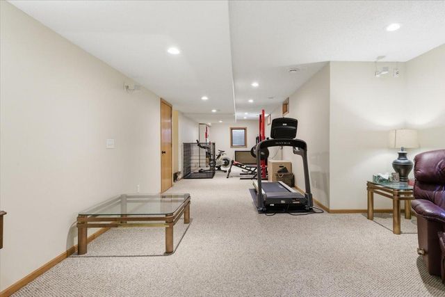 8925 Belvedere Drive, Eden Prairie, MN 55347