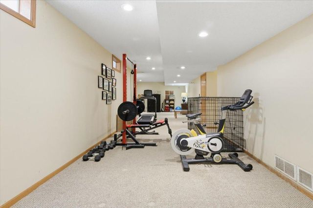 8925 Belvedere Drive, Eden Prairie, MN 55347