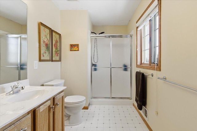 8925 Belvedere Drive, Eden Prairie, MN 55347