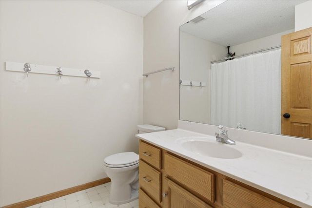 8925 Belvedere Drive, Eden Prairie, MN 55347