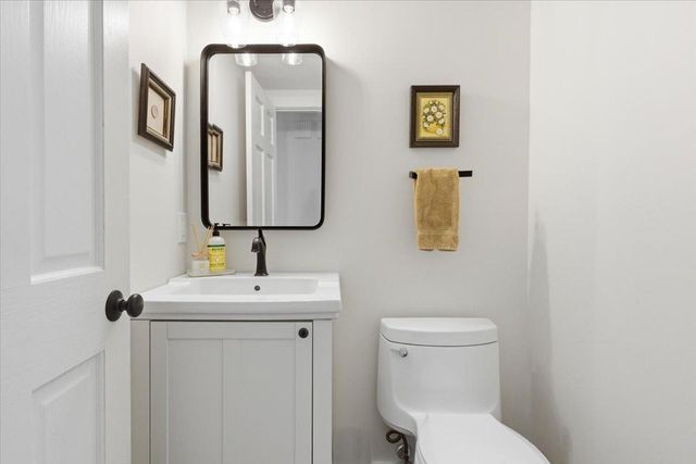 8925 Belvedere Drive, Eden Prairie, MN 55347