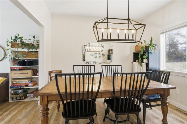 8925 Belvedere Drive, Eden Prairie, MN 55347