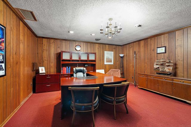 22815 Kelly Road, Eastpointe, MI 48021