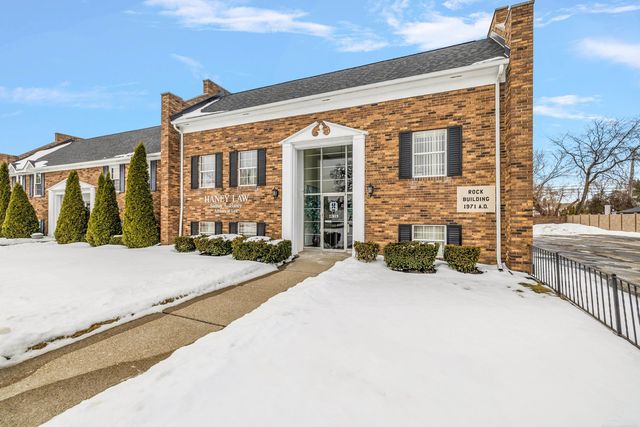 22815 Kelly Road, Eastpointe, MI 48021