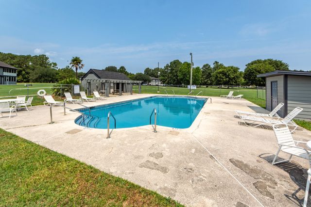2605 Hidden Cove Drive, Moncks Corner, SC 29461