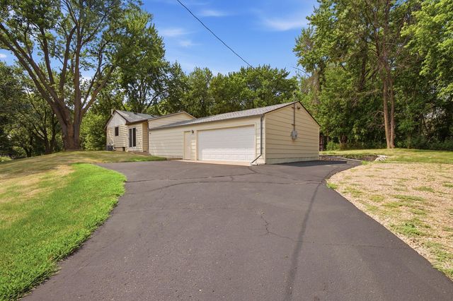6399 Lake Sarah Heights Drive, Rockford, MN 55373