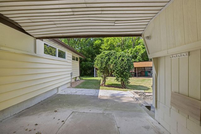 6399 Lake Sarah Heights Drive, Rockford, MN 55373