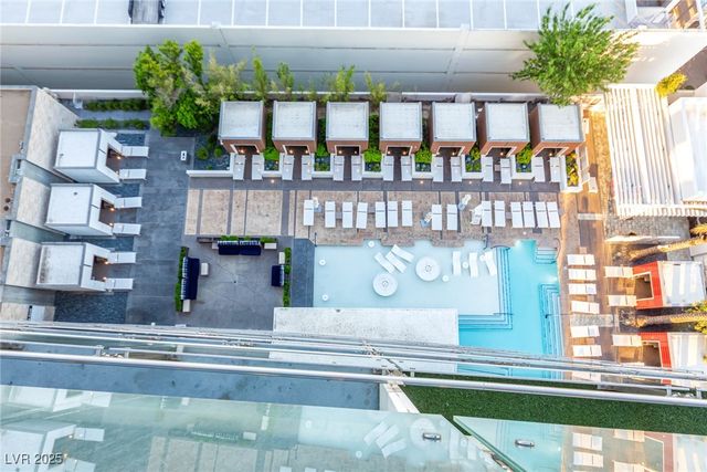 4381 West Flamingo Road 18320, Las Vegas, NV 89103