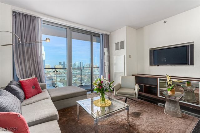 4381 West Flamingo Road 18320, Las Vegas, NV 89103