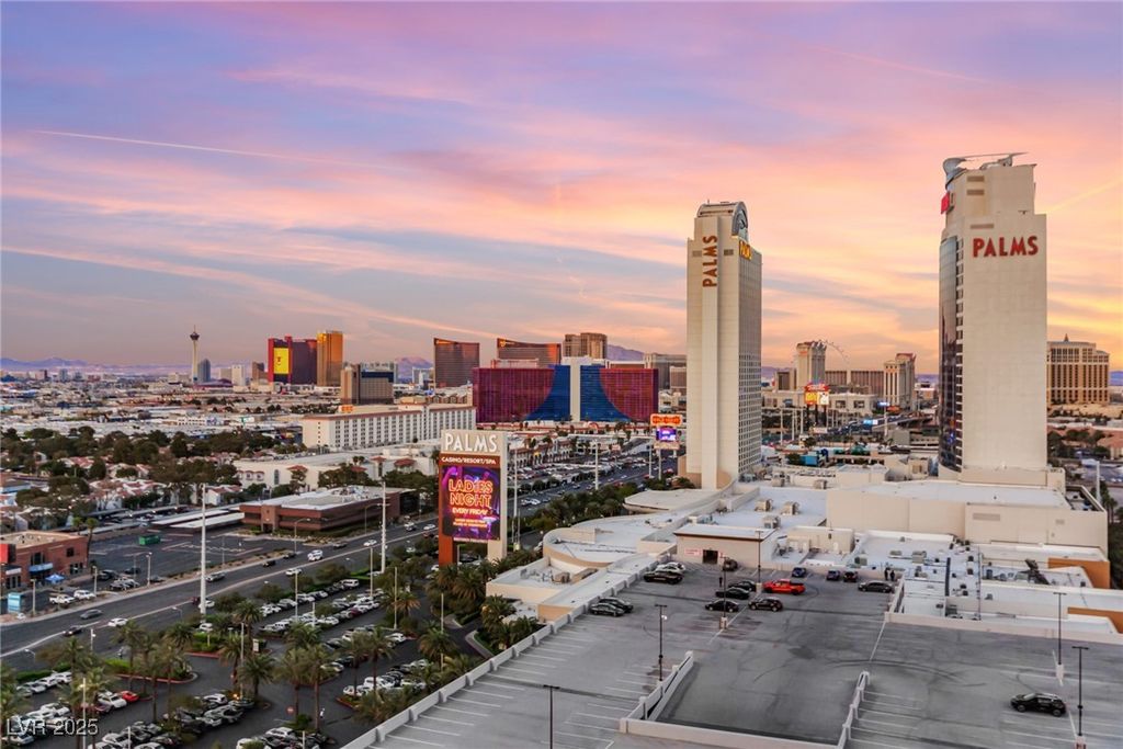 4381 West Flamingo Road 18320, Las Vegas, NV 89103