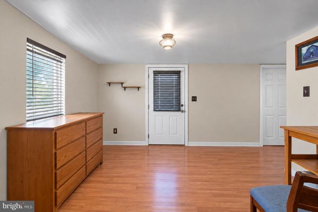 1 QUEEN ST, Paulsboro, NJ 08066