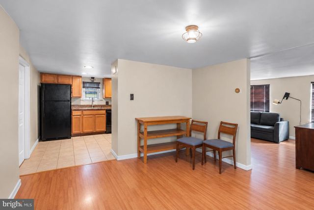 1 QUEEN ST, Paulsboro, NJ 08066