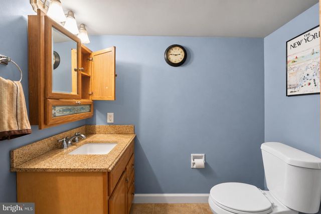 1 QUEEN ST, Paulsboro, NJ 08066
