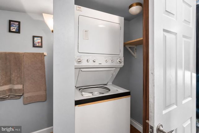 1 QUEEN ST, Paulsboro, NJ 08066