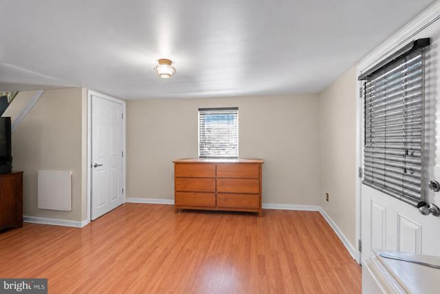 1 QUEEN ST, Paulsboro, NJ 08066