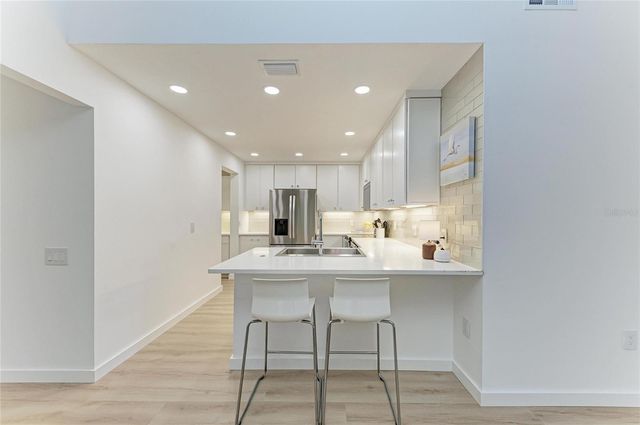 6688 SCHOONER BAY CIRCLE 6688, Sarasota, FL 34231