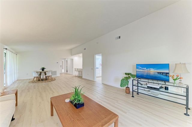 6688 SCHOONER BAY CIRCLE 6688, Sarasota, FL 34231