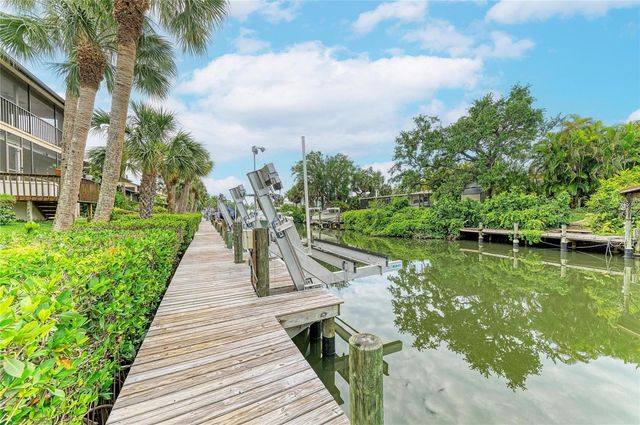 6688 SCHOONER BAY CIRCLE 6688, Sarasota, FL 34231