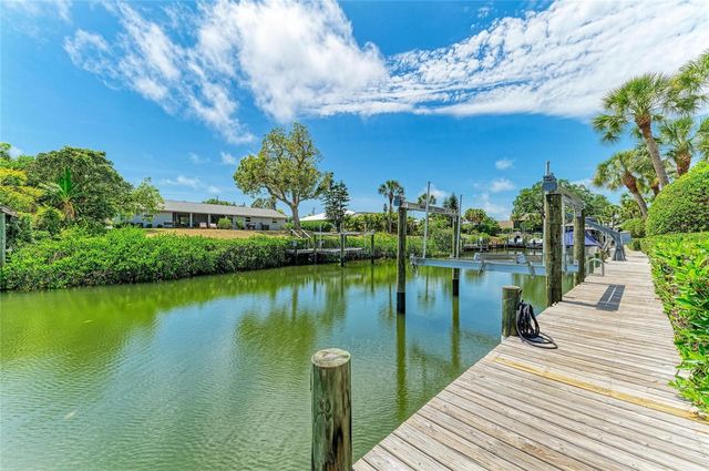 6688 SCHOONER BAY CIRCLE 6688, Sarasota, FL 34231