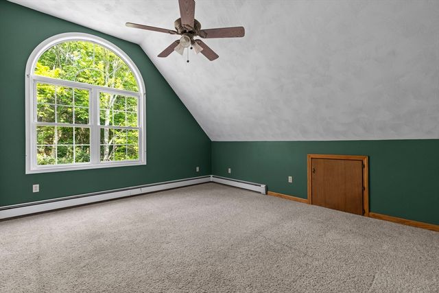 1524 Round Top Rd, Burrillville, RI 02830