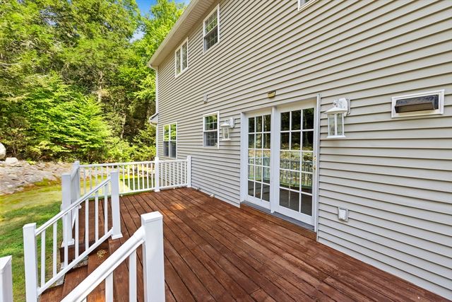 1524 Round Top Rd, Burrillville, RI 02830