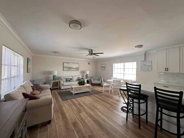 5800 NE 22nd Way 523, Fort Lauderdale, FL 33308