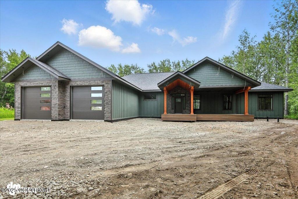 2551 N Earl Drive, Wasilla, AK 99654
