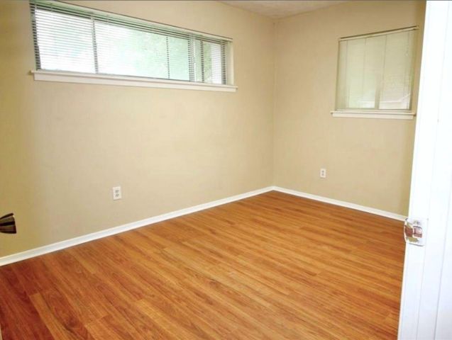 801 E Stadium Court, Friendswood, TX 77546