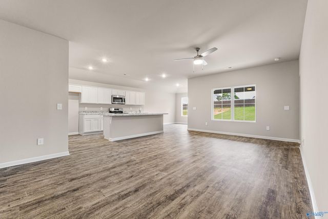 183 Olde Hearth Road, New Market, AL 35761