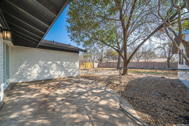 11118 Dreamland, San Antonio, TX 78230