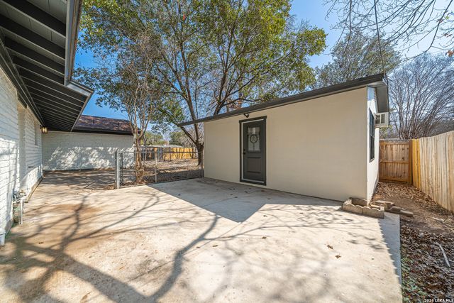 11118 Dreamland, San Antonio, TX 78230