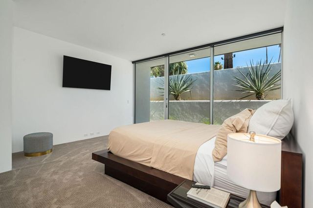 72975 Willow Street, Palm Desert, CA 92260