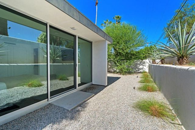 72975 Willow Street, Palm Desert, CA 92260